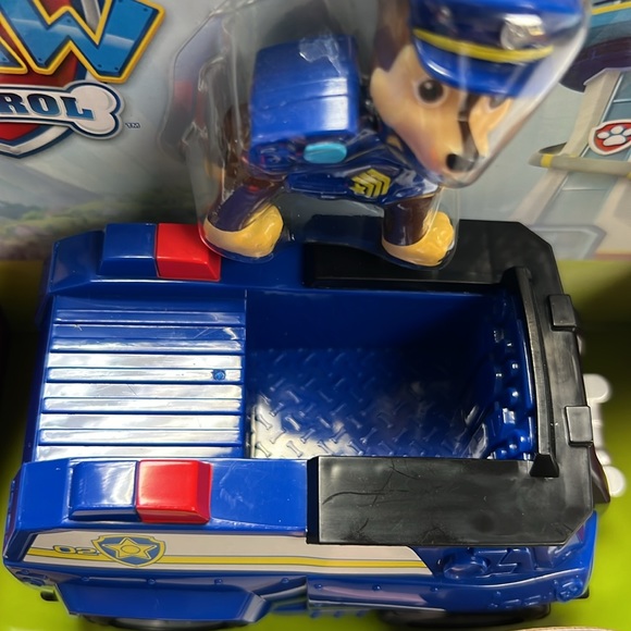 Paw Patrol Chase Patrol Cruiser 2 piece set W-9 - Picture 5 of 7